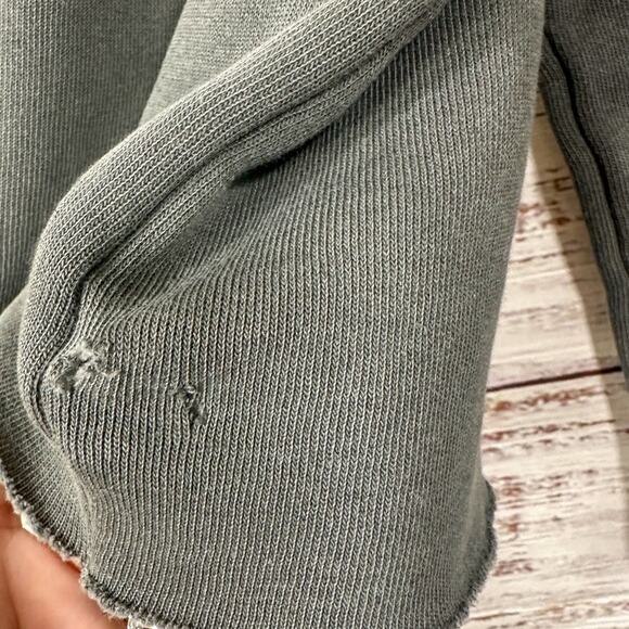 Wildfox Flora Love Oversized Cropped Sweatshirt, NEW flawed Small, MSRP $118 - Picture 12 of 13